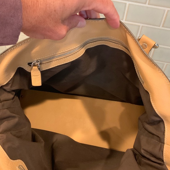 Tod’s D-Bag Tote - Picture 5 of 8